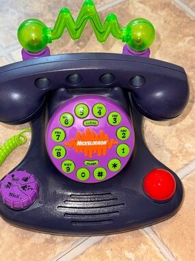 SALE Vintage Nickelodeon phone blaster sound machine home telephone phone